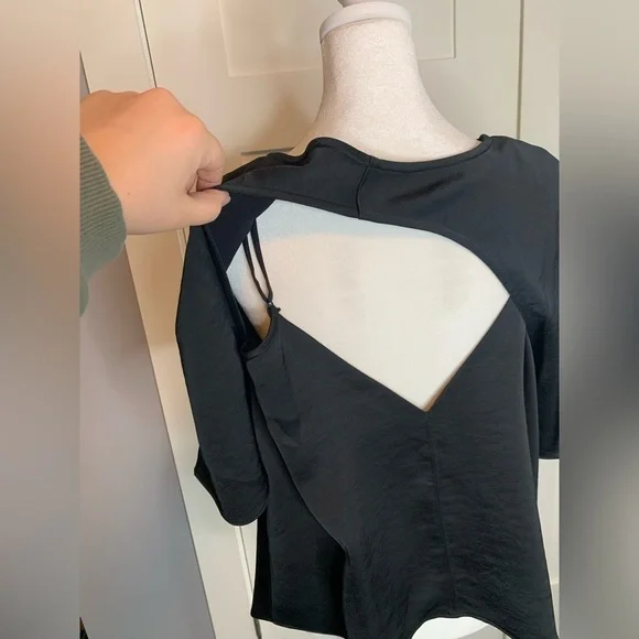 Anthropologie Daily Practice Black Open Back Blouse Size Small - Picture 6 of 13